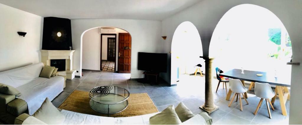Villa In Provence With Private Pool Л'Иль-сюр-ла-Сорг Экстерьер фото