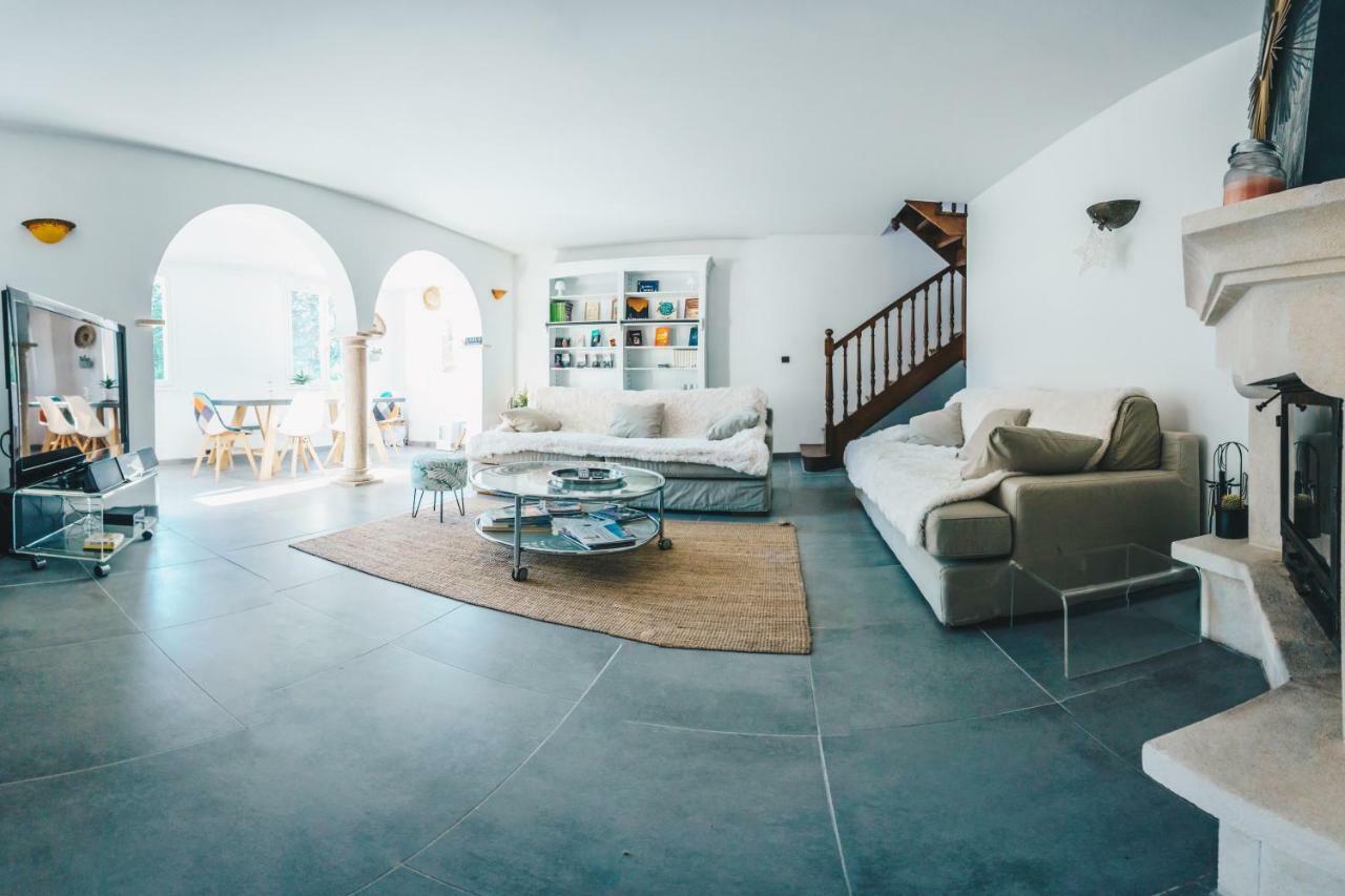 Villa In Provence With Private Pool Л'Иль-сюр-ла-Сорг Экстерьер фото